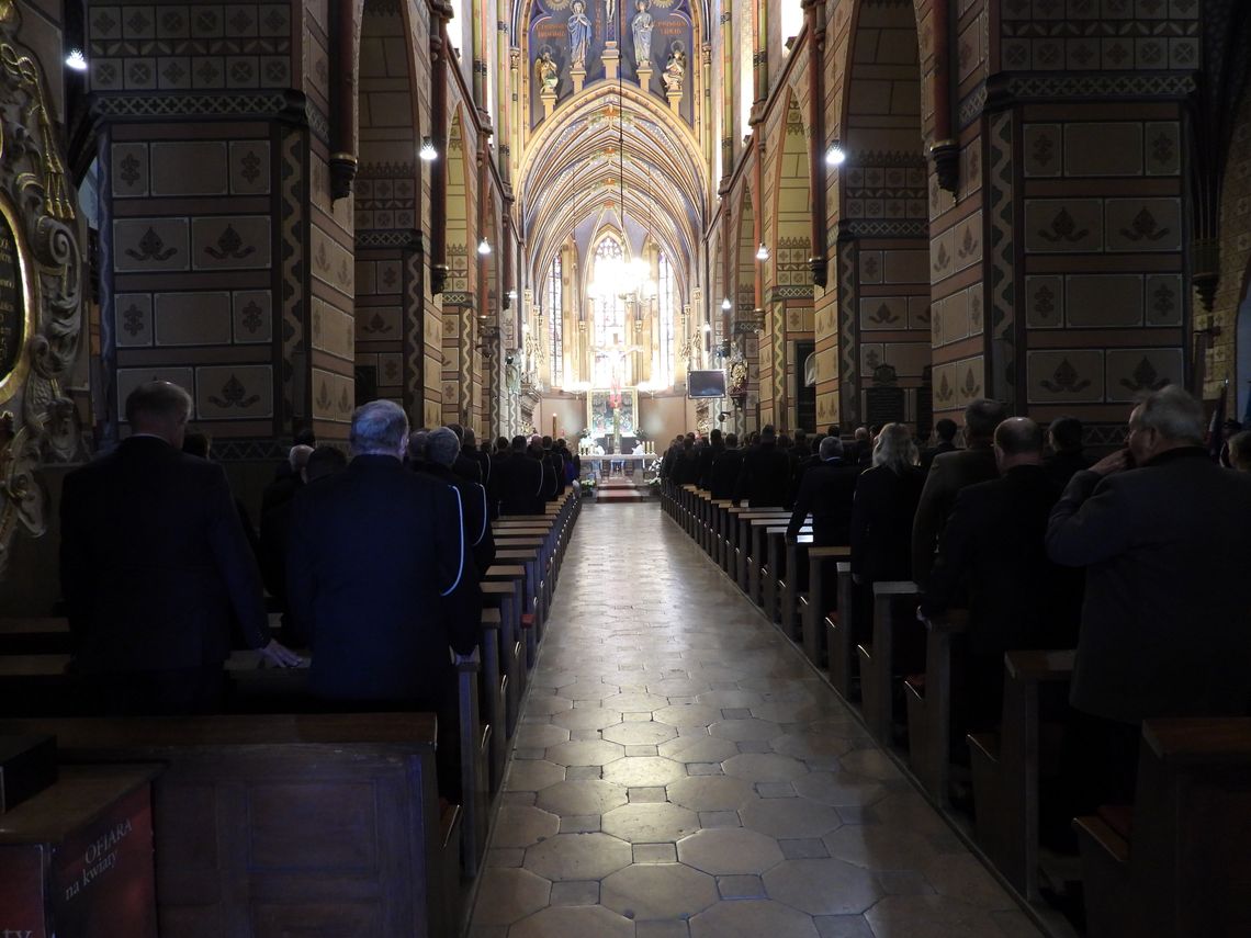 "Proboszcz plus” - ogólnopolskie media gromią dotację 3,5 mln zł na katedrę "Proboszcz plus” - ogólnopolskie media gromią dotację 3,5 mln zł na katedrę