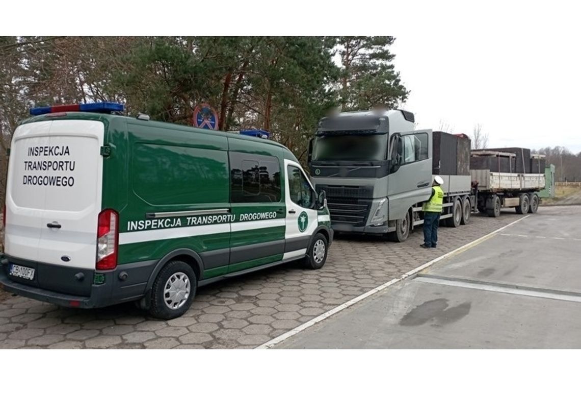 Przewozili szamba. Kierowca ukarany mandatem, wobec przewoźnika będzie postępowanie Przewozili szamba. Kierowca ukarany mandatem, wobec przewoźnika będzie postępowanie