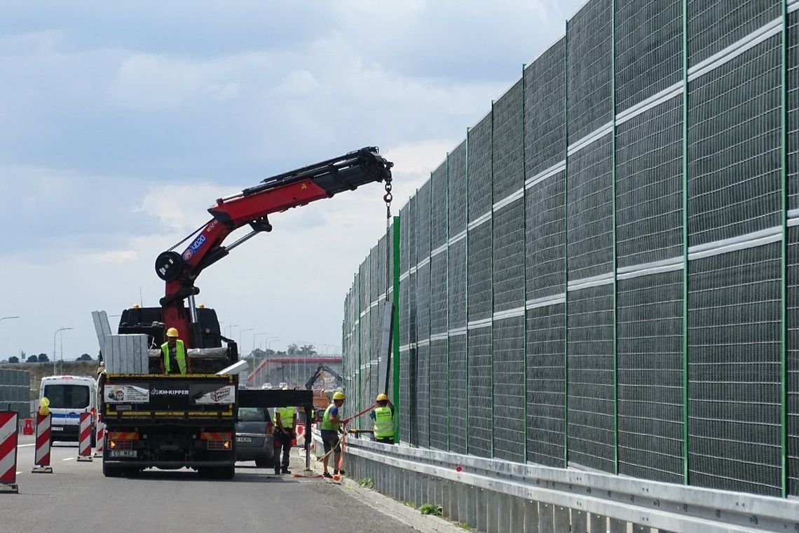 Przy autostradzie A1 powstaną nowe ekrany akustyczne. Pojawią się m.in na wysokości Kruszyna, Nowego Ciechocinka i Turzna