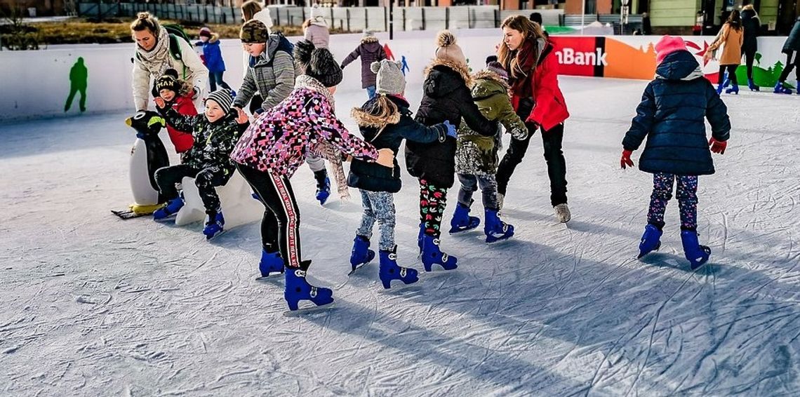 Przy ul. Kilińskiego stanie 300 metrowe bezpłatne lodowisko! Miejskie ślizgawki otwarte od jutra Przy ul. Kilińskiego stanie 300 metrowe bezpłatne lodowisko! Miejskie ślizgawki otwarte od jutra