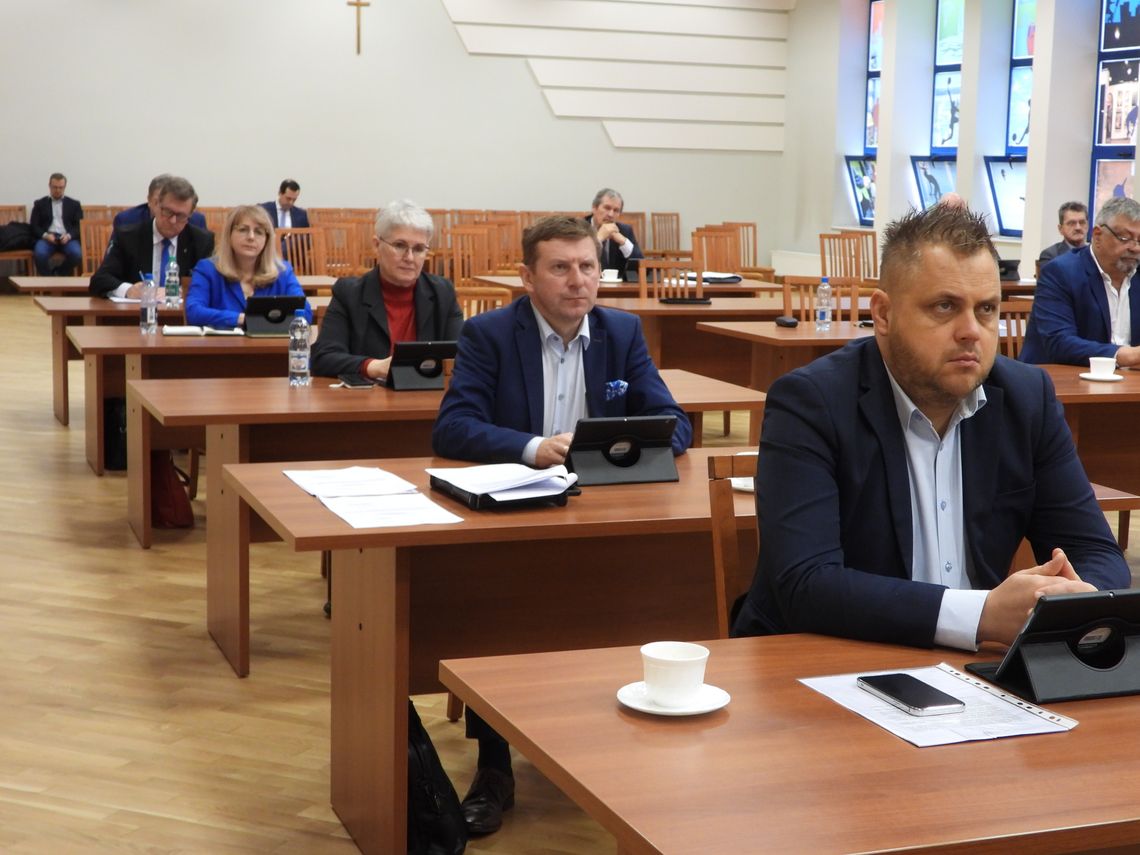 Radni przegłosowali podniesienie stawek podatku od nieruchomości 
