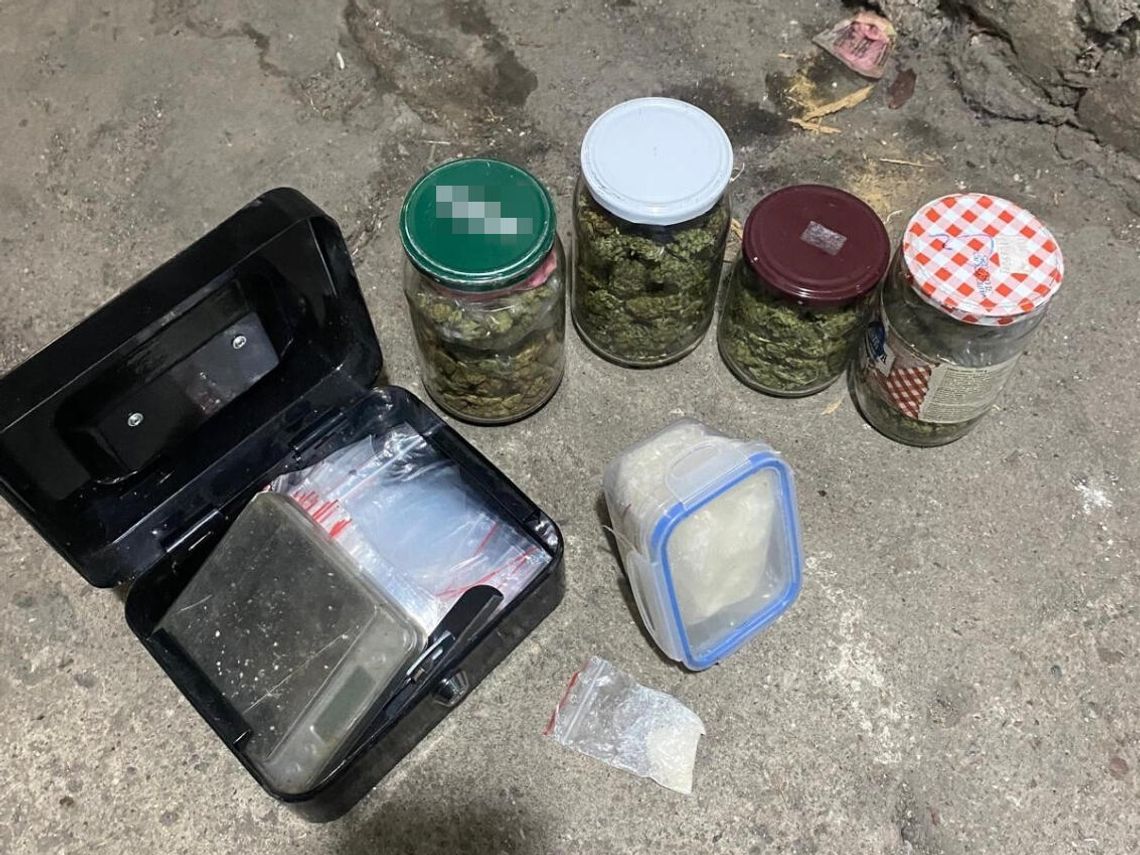Region: 40-latek miał ponad pół kilograma narkotyków