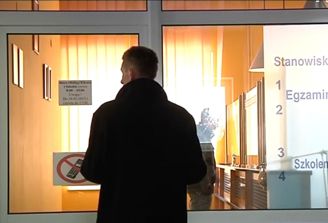 Rekordzistka WORD podchodziła do egzaminu 47 razy. Najstarszy osoba która uzyskała prawo jazdy ma...