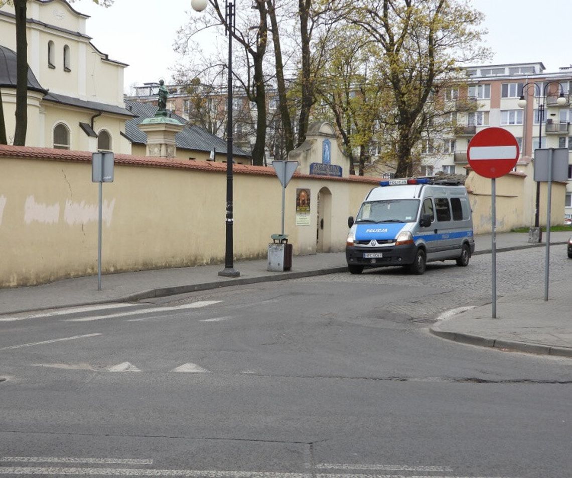 Rozbój na ul. Słowackiego. Jest akt oskarżenia wobec mężczyzny, który napadł kobietę