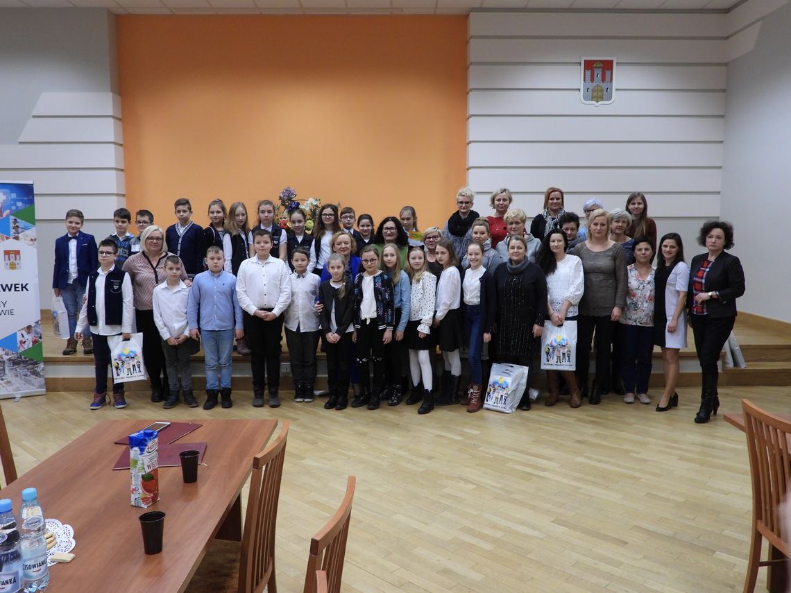 Rozstrzygnięcie kampanii profilaktycznej "Zachowaj Trzeźwy Umysł 2018". Wśród laureatów uczniowie włocławskich szkół