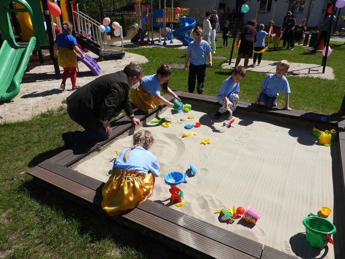 Sensoryczny plac zabaw przy Przedszkolu Publicznym nr 8 został oficjalnie otwarty