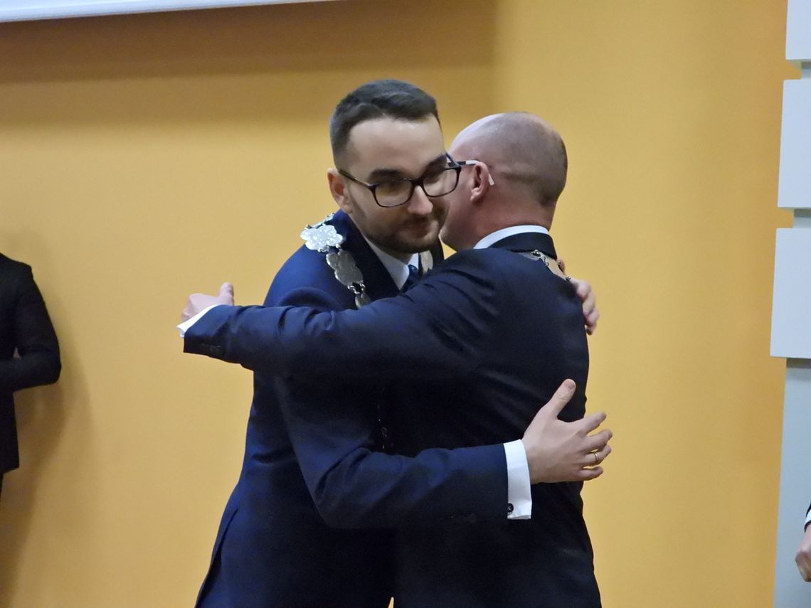Sesja: podwyżki opłat, budżet z deficytem i nowy przewodniczący