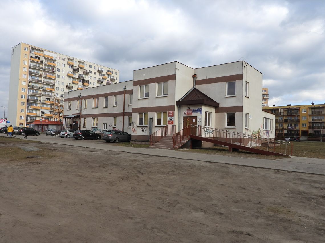 Starostwo sprzeda budynki przy ulicy Radosnej oraz Łady, w których mieszczą się obecnie poradnie medyczne