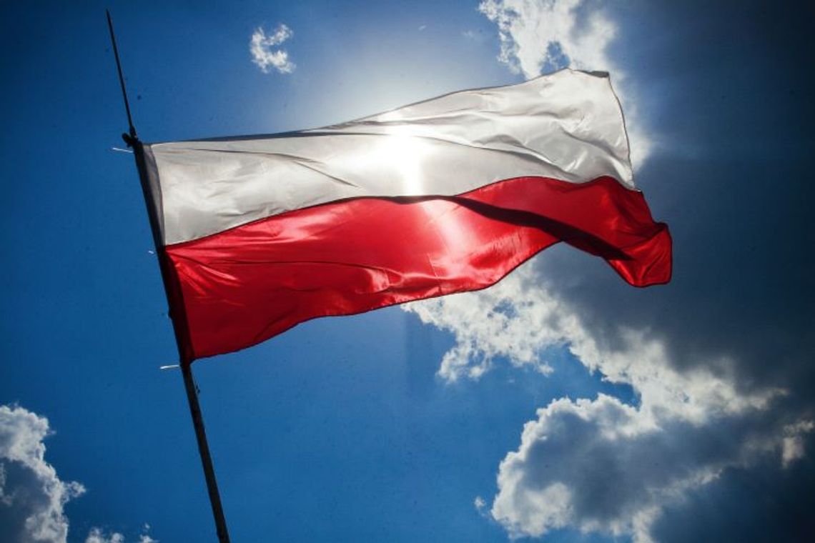 Stawiają maszty ze środków na służbę zdrowia. We Włocławku również powstanie taki maszt