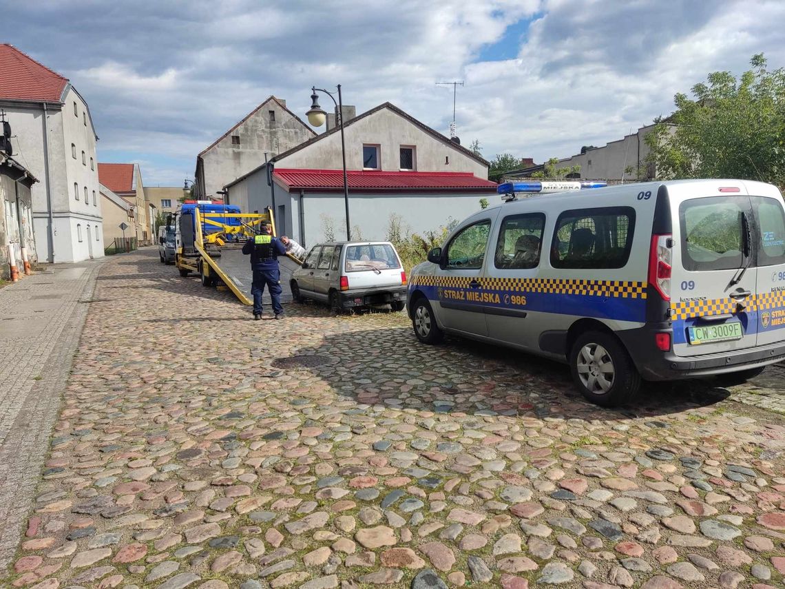 Straż Miejska odholowała w tym roku 9 nieużywanych pojazdów Straż Miejska odholowała w tym roku 9 nieużywanych pojazdów