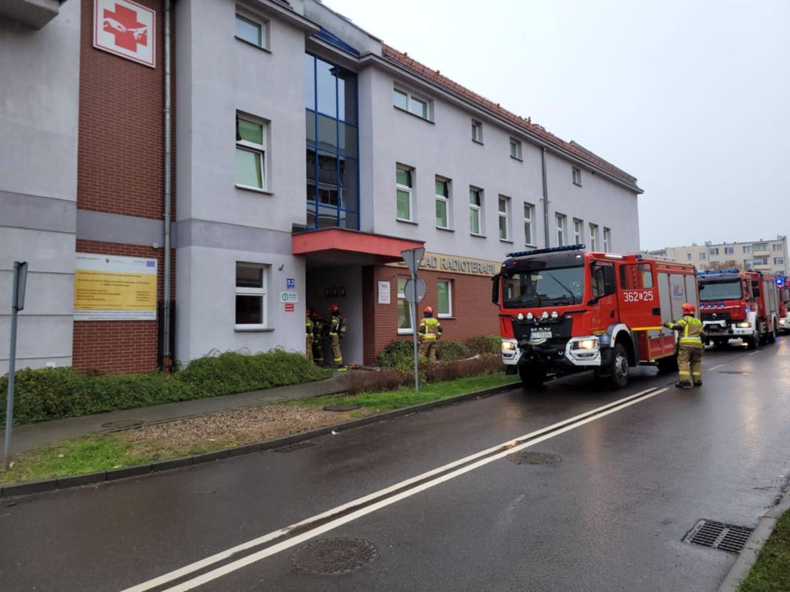 Strażacy prowadzili ćwiczenia w Zakładzie Radioterapii Strażacy prowadzili ćwiczenia w Zakładzie Radioterapii