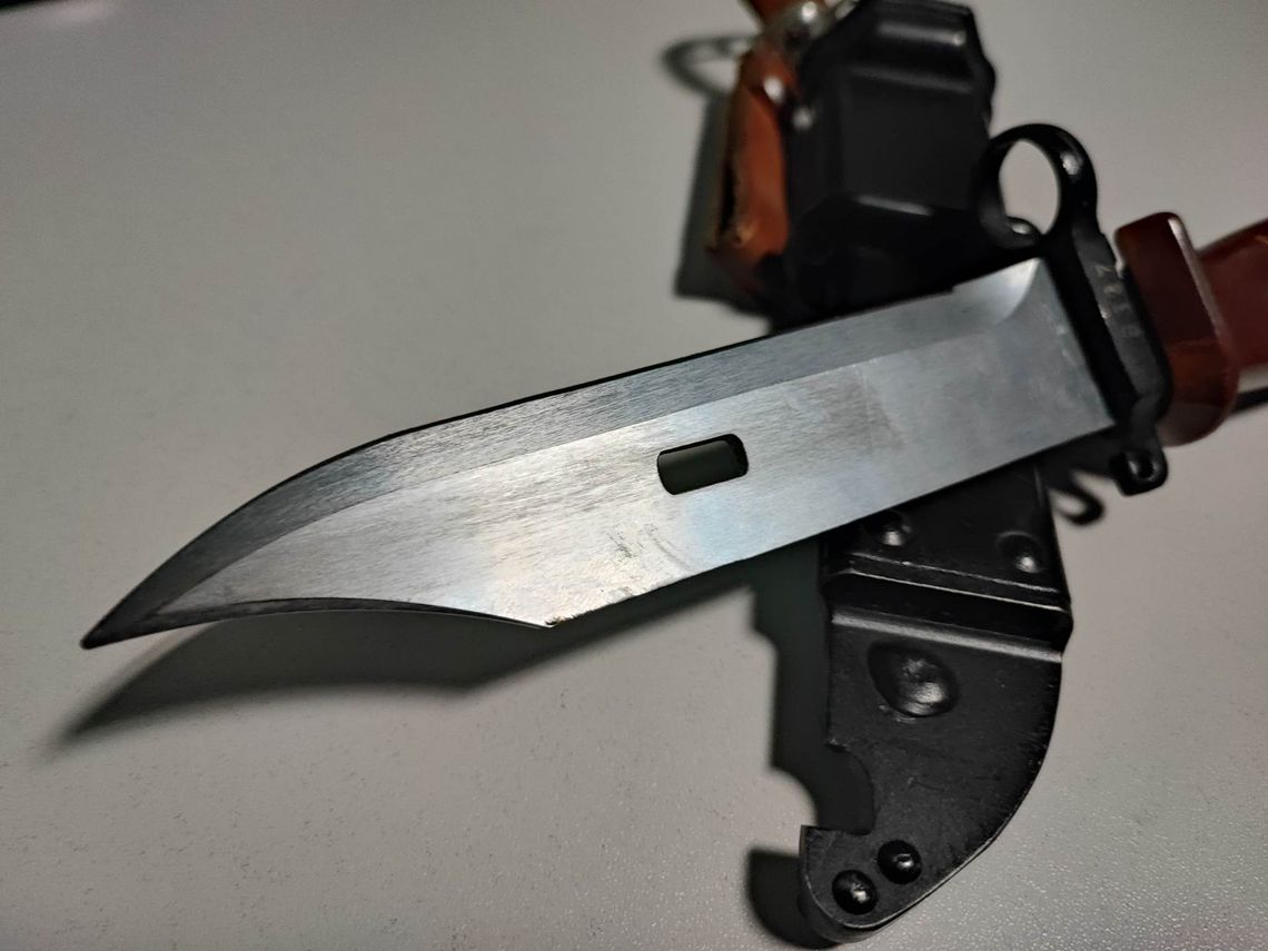 Strzelcy dostali od MON samochód, bagnety oraz noże Strzelcy dostali od MON samochód, bagnety oraz noże