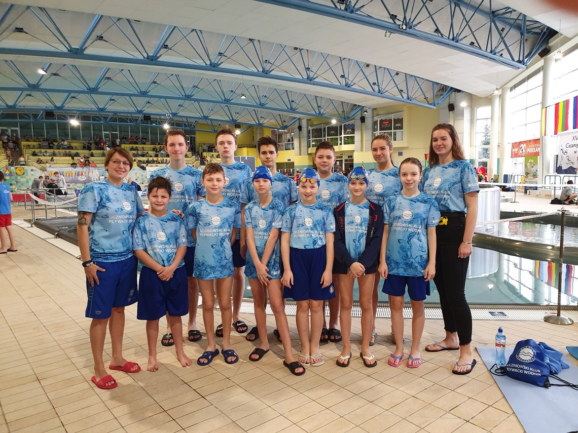 Sukces młodych pływaków z klubu Wodniak. Powrócili z zawodów w Płocku z 10 medalami 