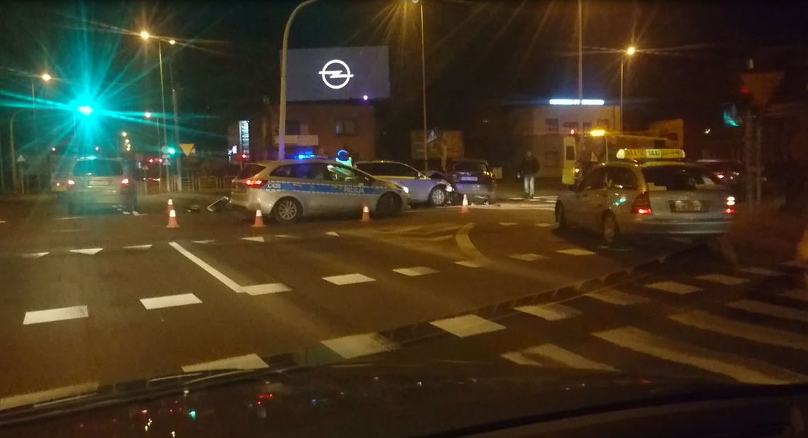Świąteczny rekordzista miał 2 promile alkoholu. Wsiadł do auta i uderzył w inny pojazd...