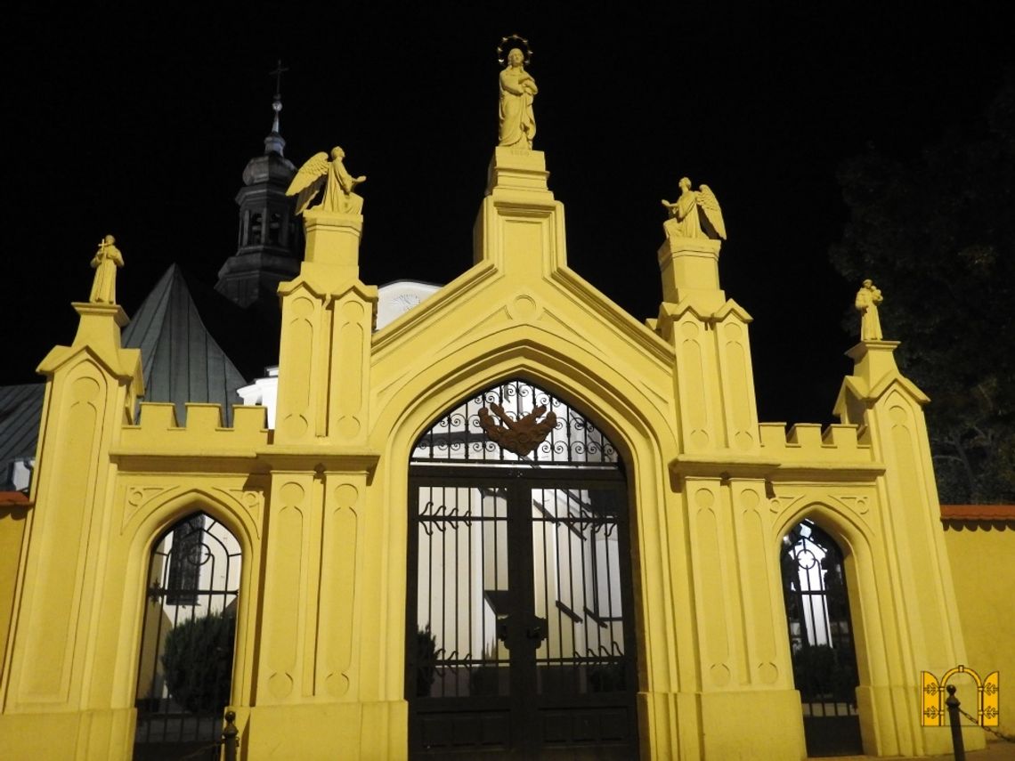 Ta parafia zmienia zasady. Kapłan nie odwiedzi "po kolędzie" tych, którzy nie złożą kartki na tacy, lub...