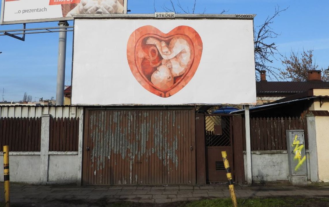 Tajemniczy billboard przy ul. Okrzei. Co ma symbolizować? Kto jest autorem?  