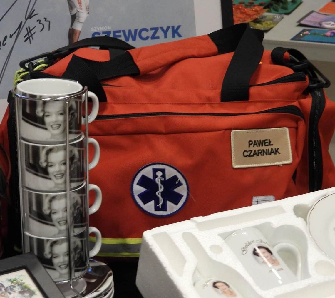 Torba medyczna Pawła Czarniaka została wylicytowana za 3500 zł. W przyszłym roku ma ponownie trafić na licytację WOŚP Torba medyczna Pawła Czarniaka została wylicytowana za 3500 zł. W przyszłym roku ma ponownie trafić na licytację WOŚP