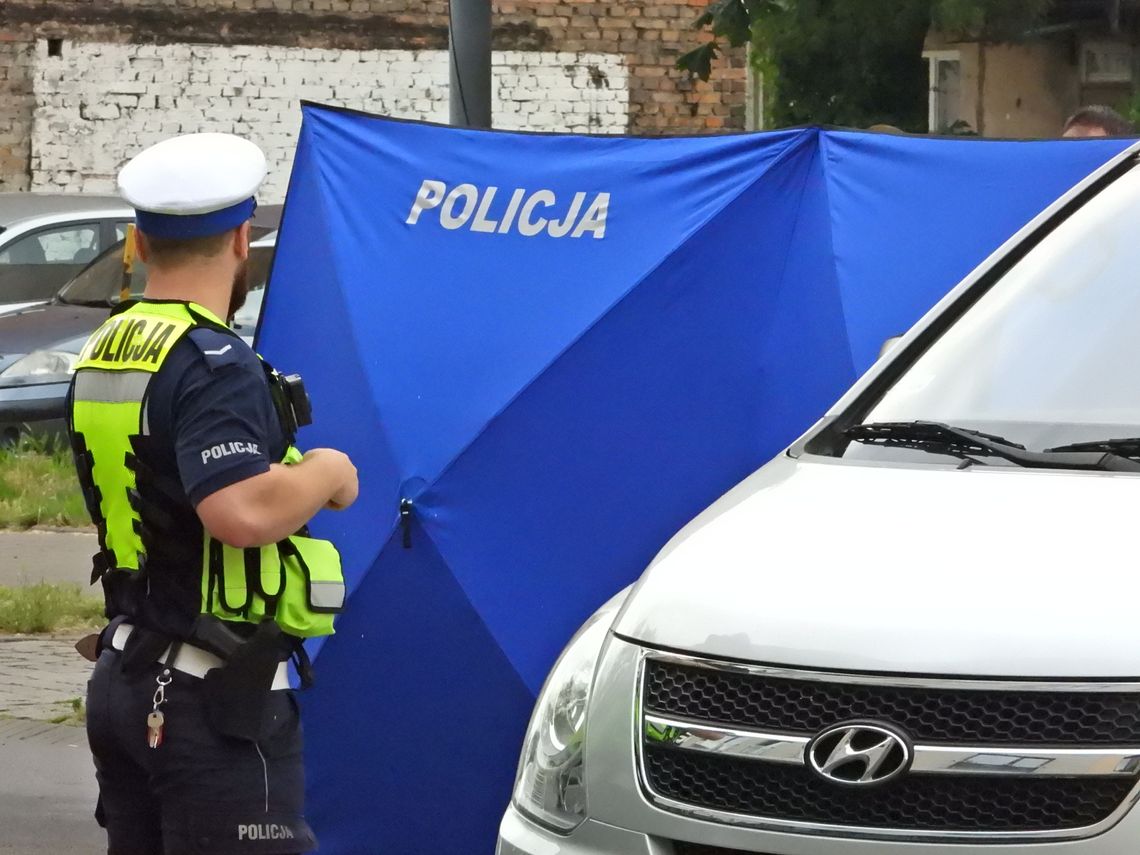 Tragedia na ulicy P.O.W. Nie żyje 43-latek, który spadł z wysokości 4 piętra