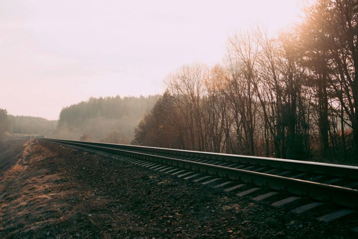 Trasa Włocławek – Toruń: sprawniej na torach, bezpieczniej na przejazdach i przejściach