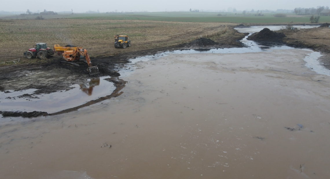 Trwa usuwanie skutków rozszczelnienia rurociągu "Przyjaźń". Odpompowano około 1000 m3 mieszaniny ropy naftowej i wody