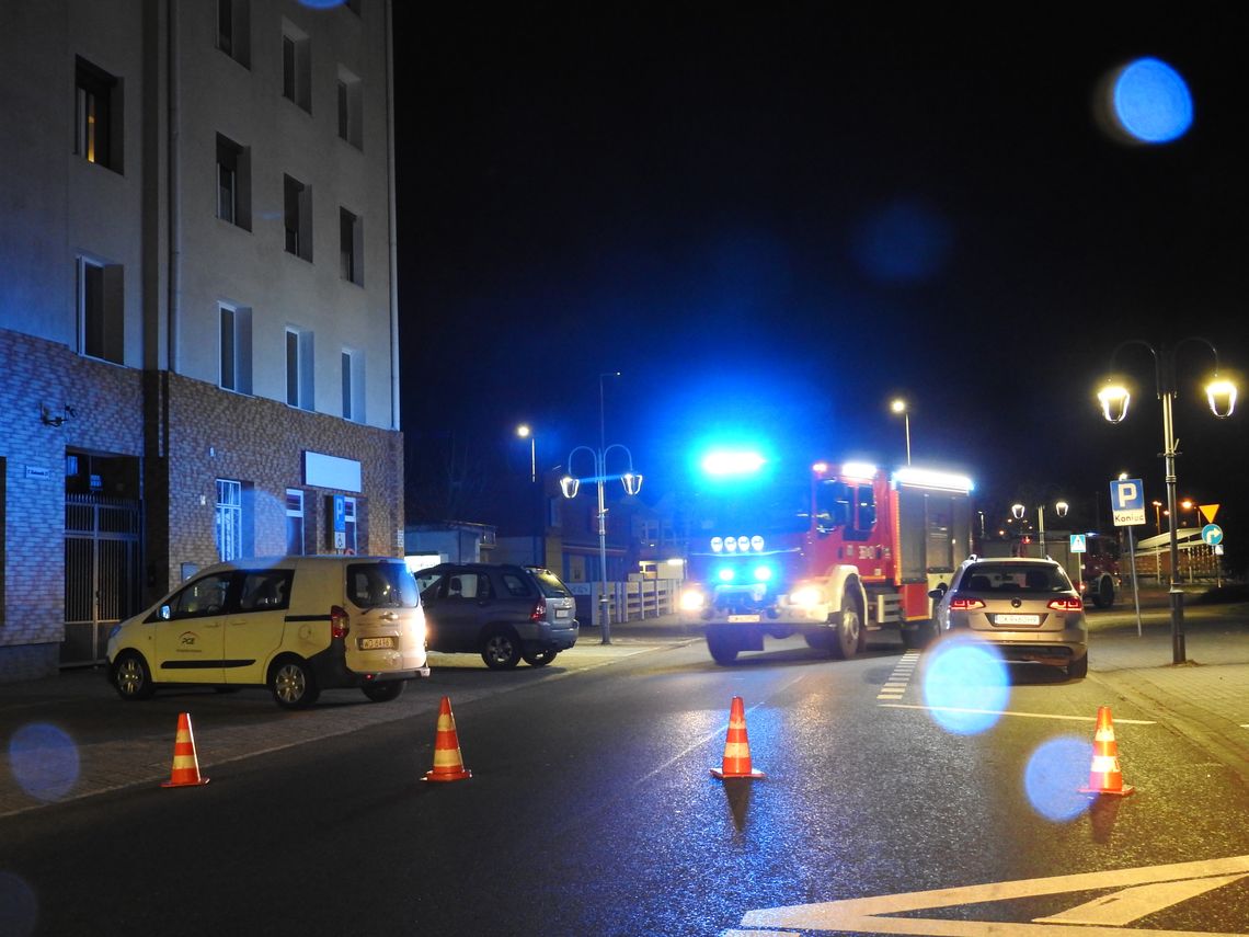 Trzy zastępy straży i policja w bloku przy ul. Kościuszki