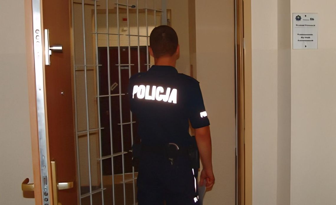 Uciekł przed wyrokiem za znęcanie nad rodziną. Zatrzymano go w Osięcinach