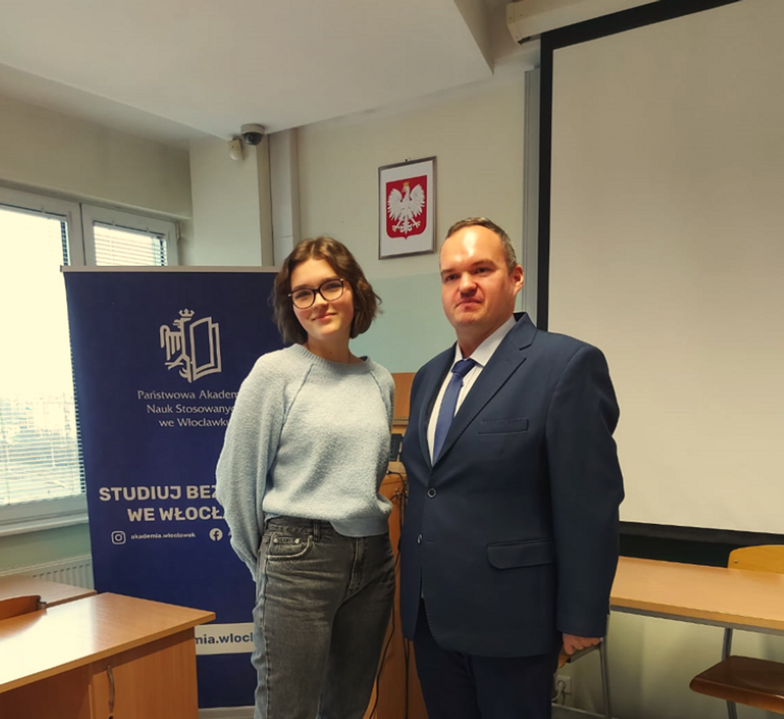 Uczennica "Ekonomika" laureatką Regionalnego Konkursu Wiedzy "Od ekonomisty do księgowego" Uczennica "Ekonomika" laureatką Regionalnego Konkursu Wiedzy "Od ekonomisty do księgowego"