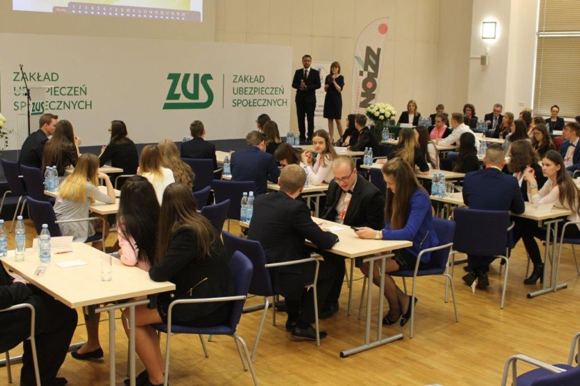 Uczniowie z Włocławka zawalczą na wojewódzkim szczeblu w olimpiadzie ZUS