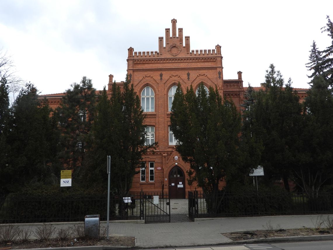 "Urząd Miasta przeznaczył tylko 15 miejsc na kierunku matematyczno-fizycznym w LZK."