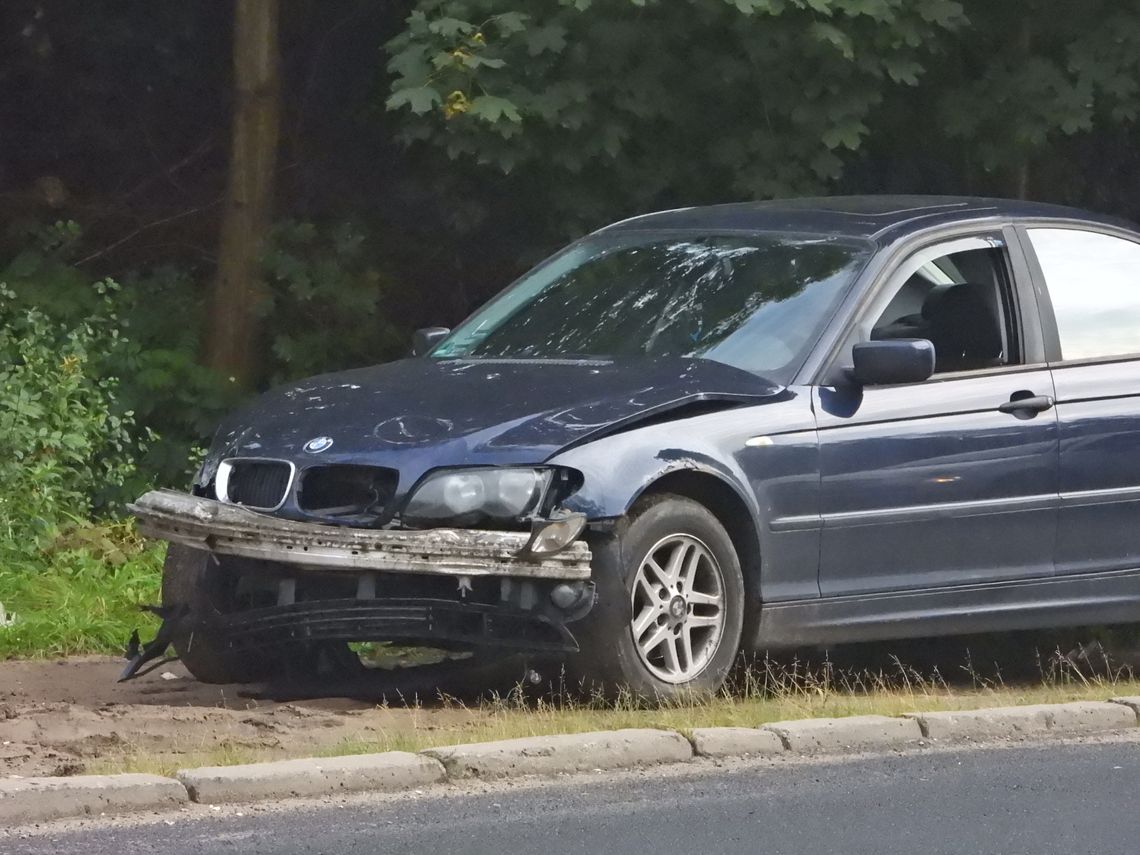 Utrudnienia na ul. Lipnowskiej. Zderzyły się Toyota i BMW