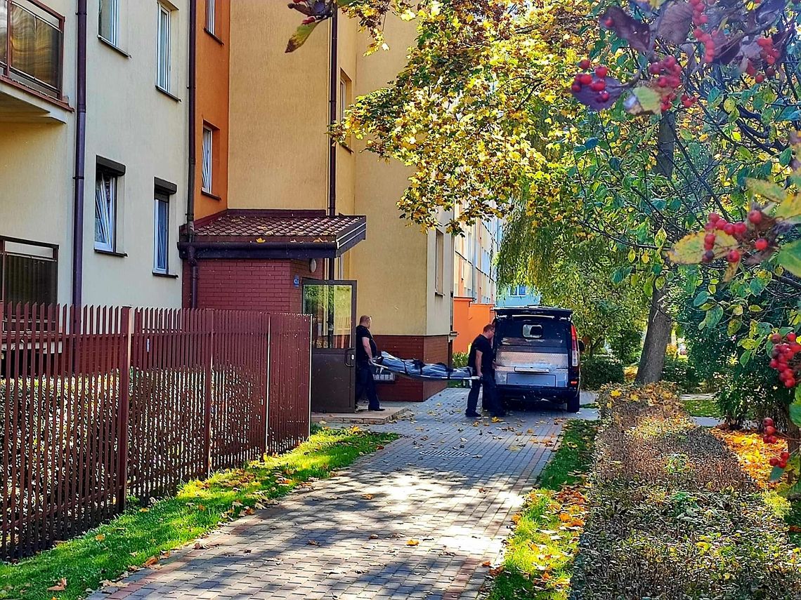 W bloku przy ulicy Hożej doszło do zabójstwa?