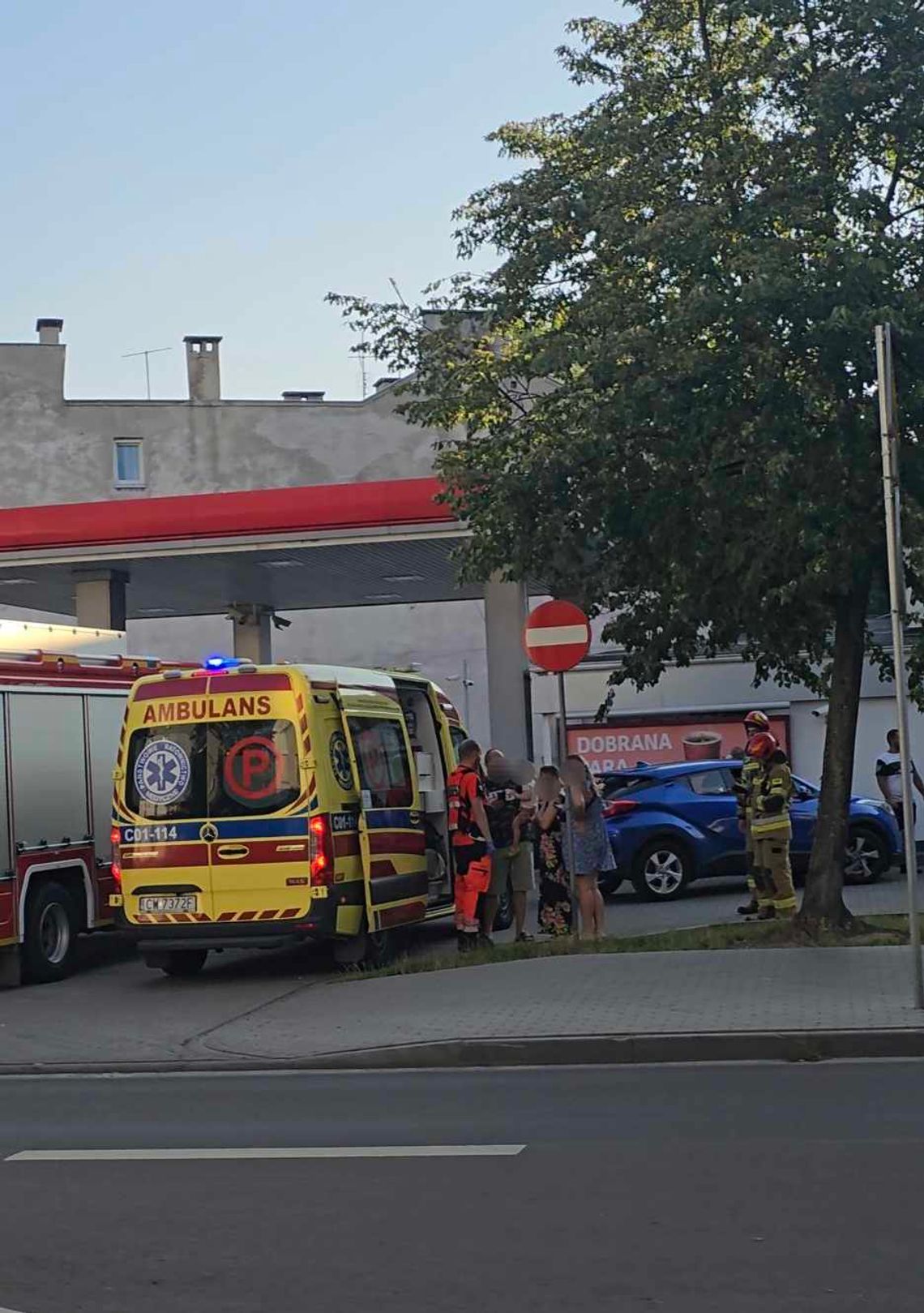 Zderzenie Peugeota i Toyoty na al. Chopina