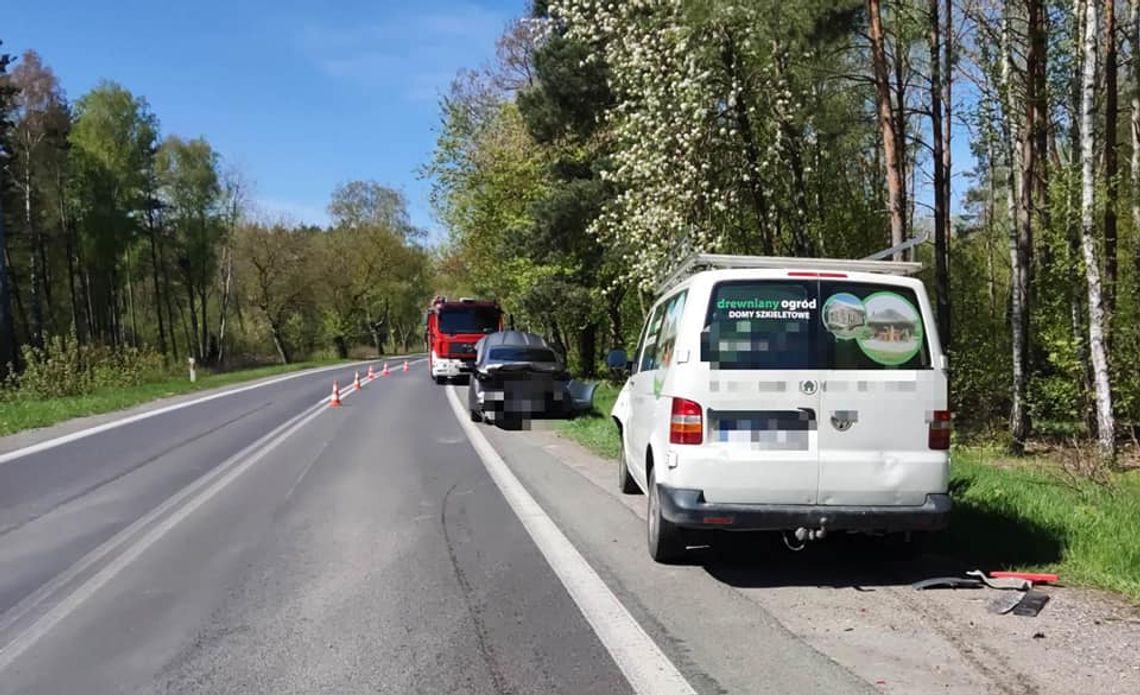 W Dobiegniewie doszło do kolizji Renault i Volkswagena