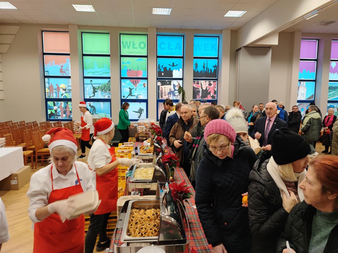 W ratuszu trwa Wigilia dla mieszkańców [wideo]