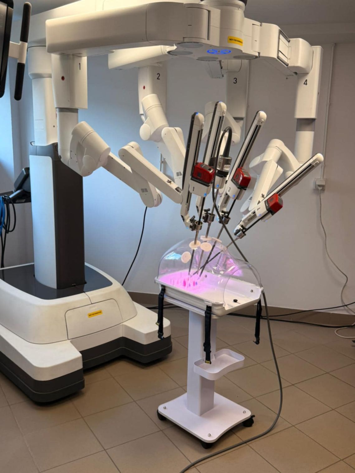 W Wojewódzkim Szpitalu Specjalistycznym trwają testy robota chirurgicznego