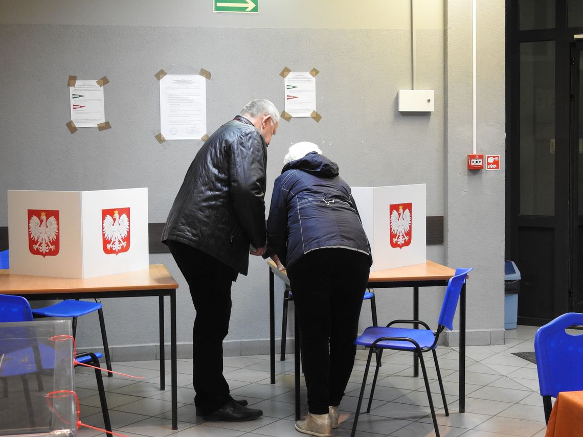 We Włocławku 11 nieobsadzonych komisji wyborczych, a te które powstały mają ustawowe minimum...