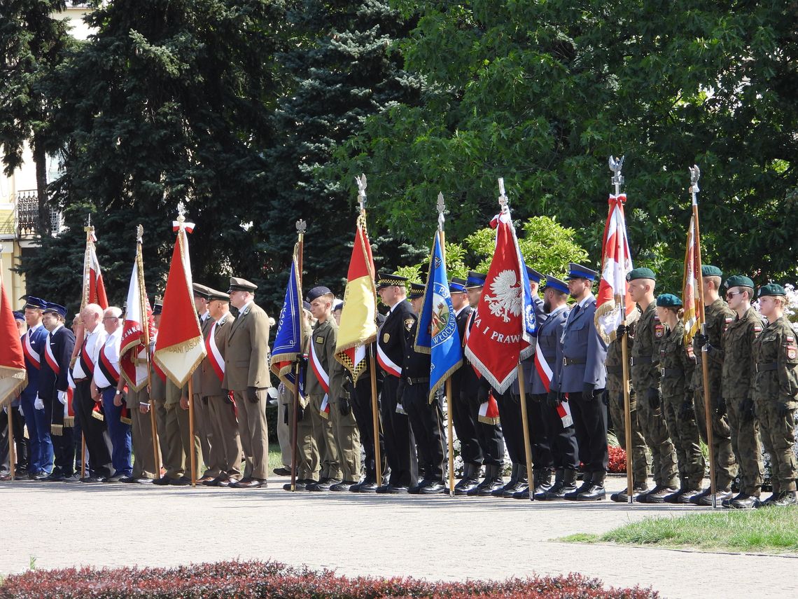 Włocławek uczcił Święto Wojska Polskiego. Złożono kwiaty