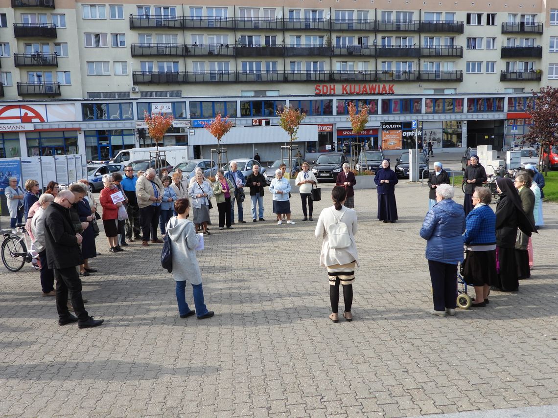 Włocławianie modlili się na placu Wolności m. in. za prezydenta Wojtkowskiego
