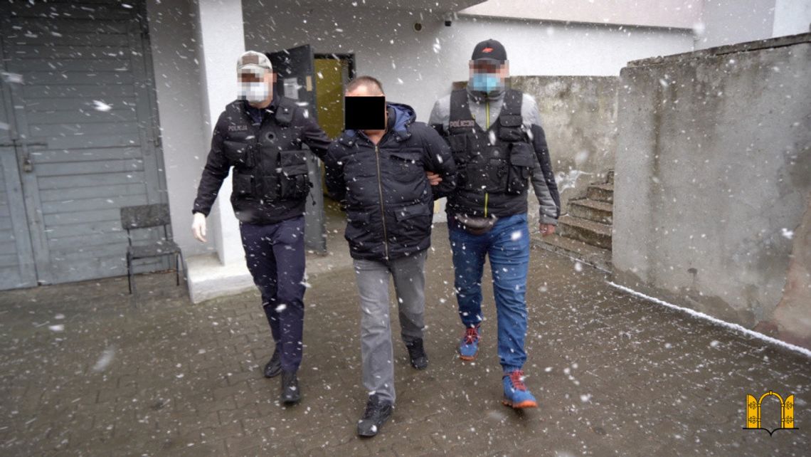 Włocławianie podejrzani o prowadzenie agencji towarzyskiej zwolnieni z aresztu tymczasowego