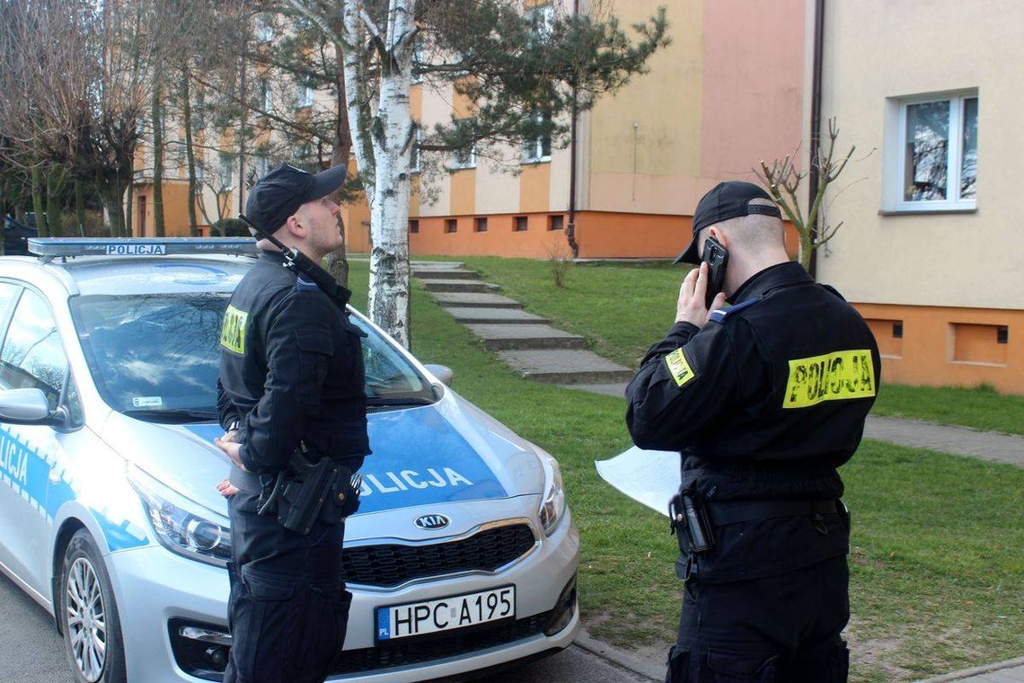 Włocławscy policjanci nałożyli 19 mandatów, skierowali 9 wniosków o ukaranie do sądu za naruszanie przepisów epidemiologicznych