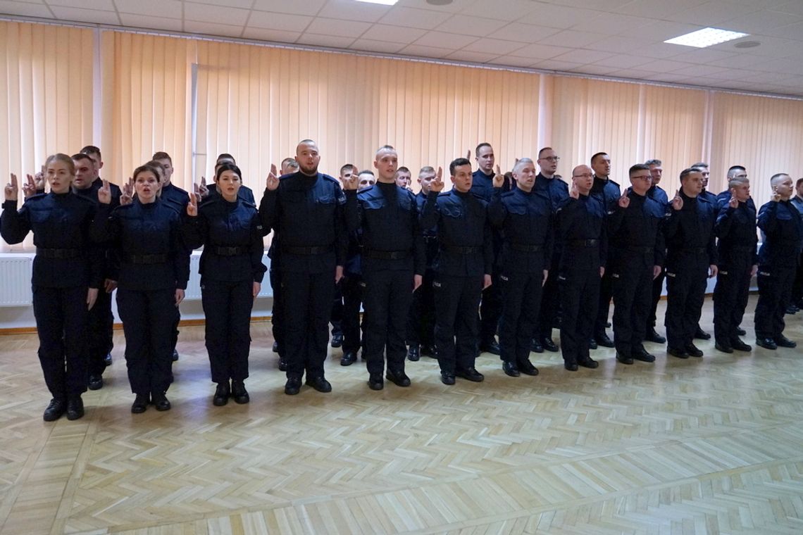 Włocławska komenda szuka funkcjonariuszy. Komendant ogłosił terminy naboru do policji w 2020 roku Włocławska komenda szuka funkcjonariuszy. Komendant ogłosił terminy naboru do policji w 2020 roku