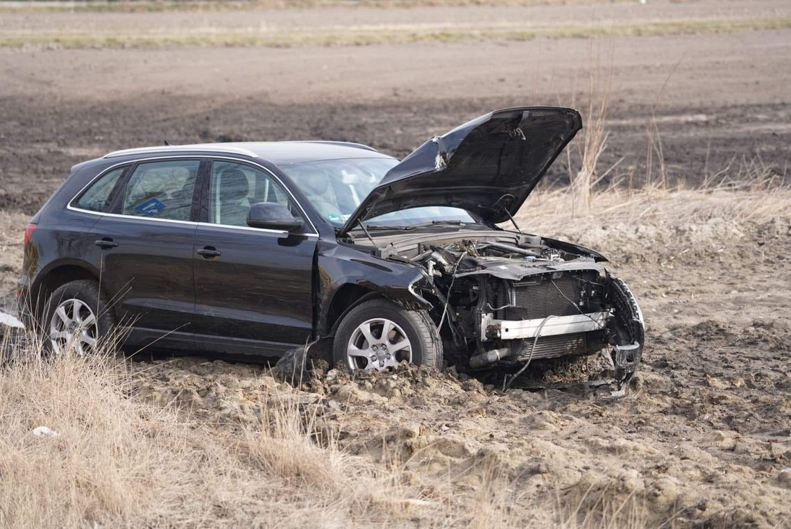 Wypadek w Bogucinie. Kierująca Audi zasłabła