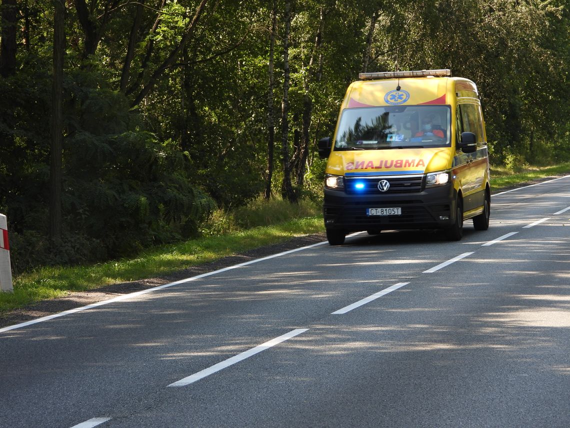 Wypadek w Szpetalu. Motorowerzysta przewieziony do szpitala