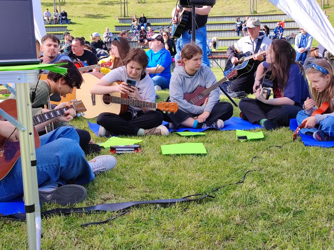 Zagrali "Hey Joe" w parku na Słodowie, chcieli pobić rekord Guinnessa