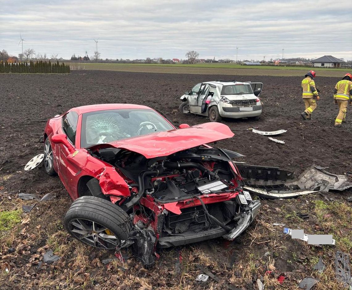 Zderzenie Ferrari i Renault w regionie. Sprawcą 19-latek