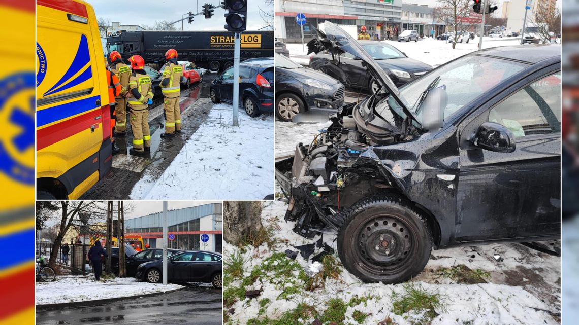 Zderzenie trzech pojazdów na skrzyżowaniu ul. Wiejskiej i Planty