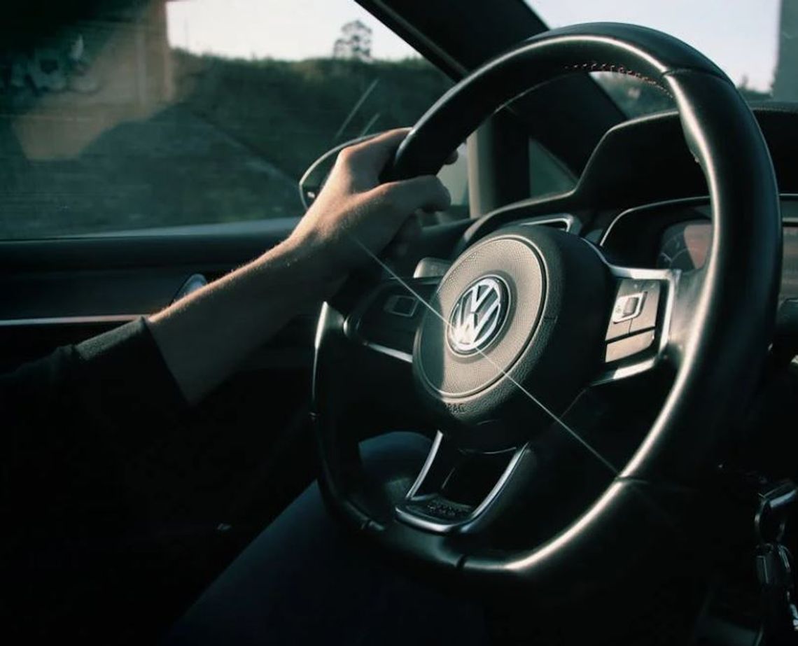 Złamał sądowy zakaz prowadzenia pojazdu. Trafi na 100 dni do więzienia