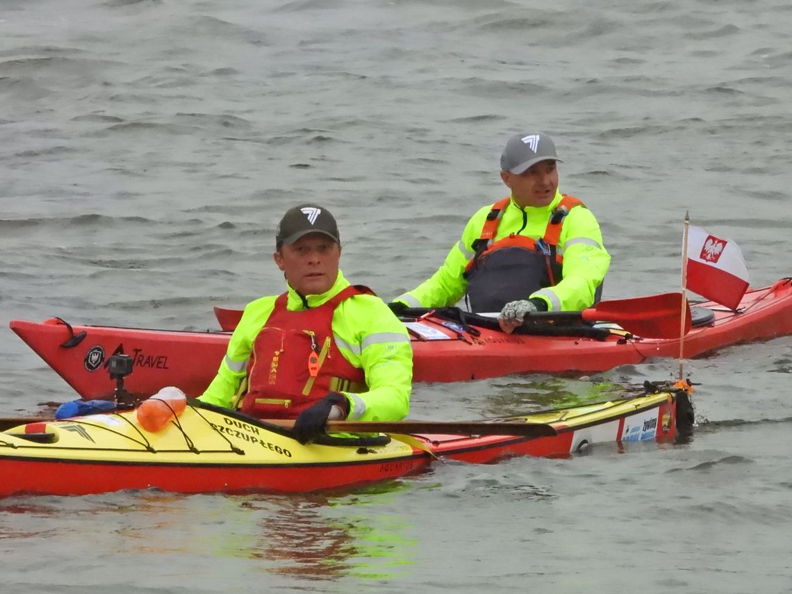 Żołnierze płyną w dół Wisły, by zebrać środki na pomoc choremu chłopcu Żołnierze płyną w dół Wisły, by zebrać środki na pomoc choremu chłopcu