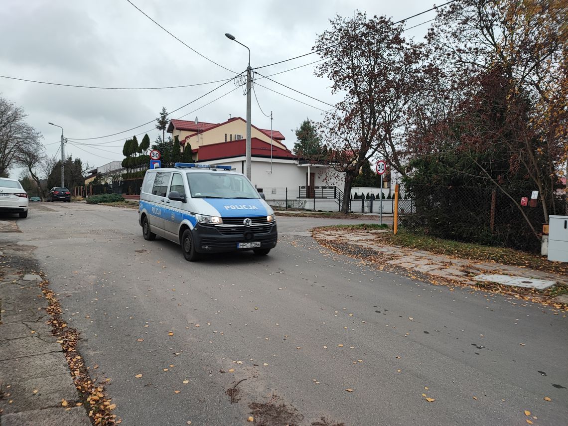 Zwłoki mężczyzny w jednym z domów na os. Południe. Leżały tam od pewnego czasu Zwłoki mężczyzny w jednym z domów na os. Południe. Leżały tam od pewnego czasu