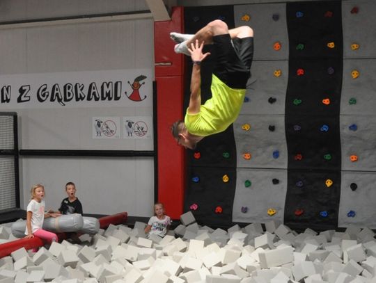 Nowe miejsce rozrywki we Włocławku. Park trampolin i strefa plażowa. Otwarcie wkrótce 